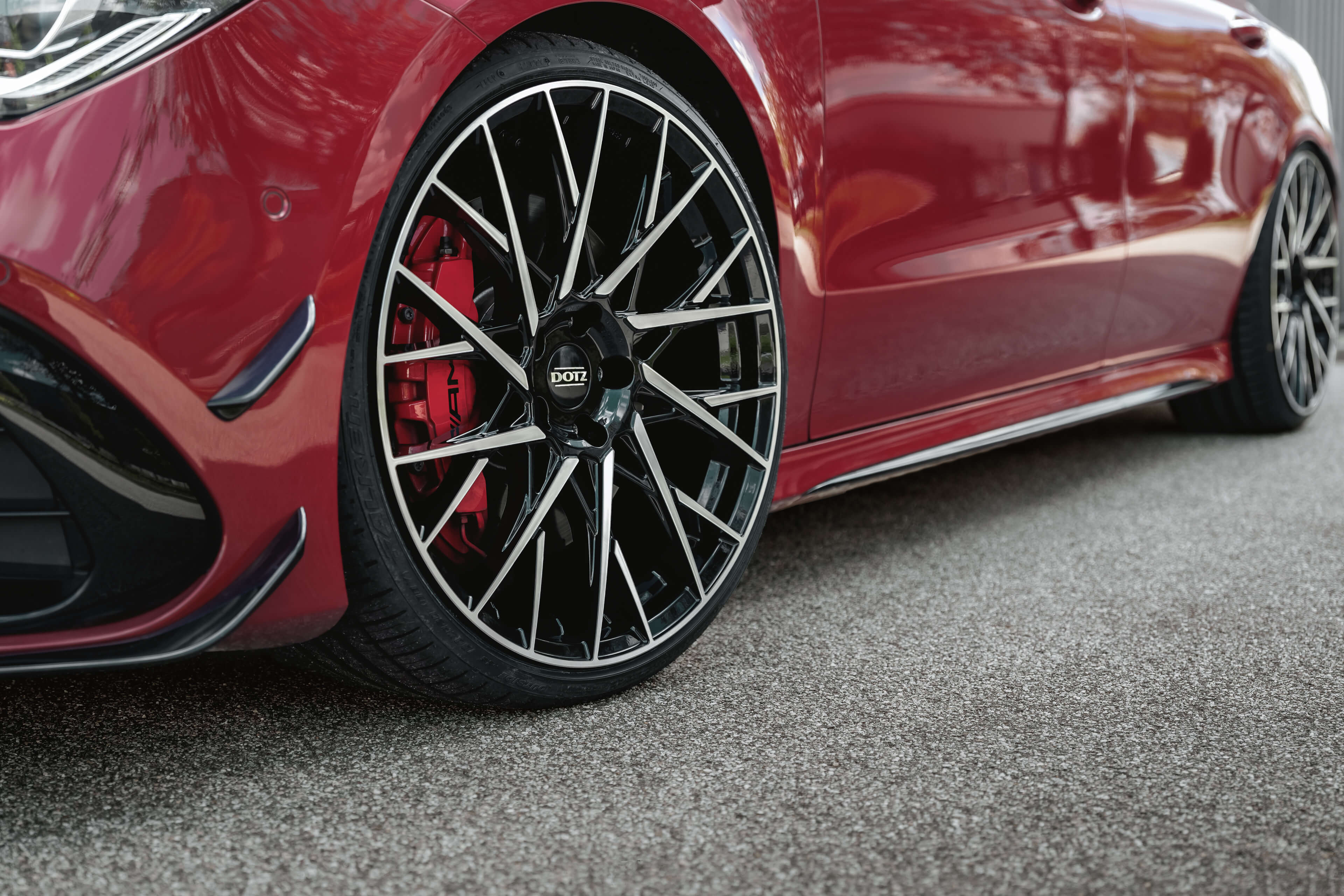 DOTZ Fuji dark Mercedes CLA 45 close up