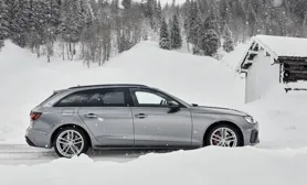 Audi A4 avant med DEZENT TR silver lättmetallfälgar för vintern från OCL Brorssons fälgspecialisten