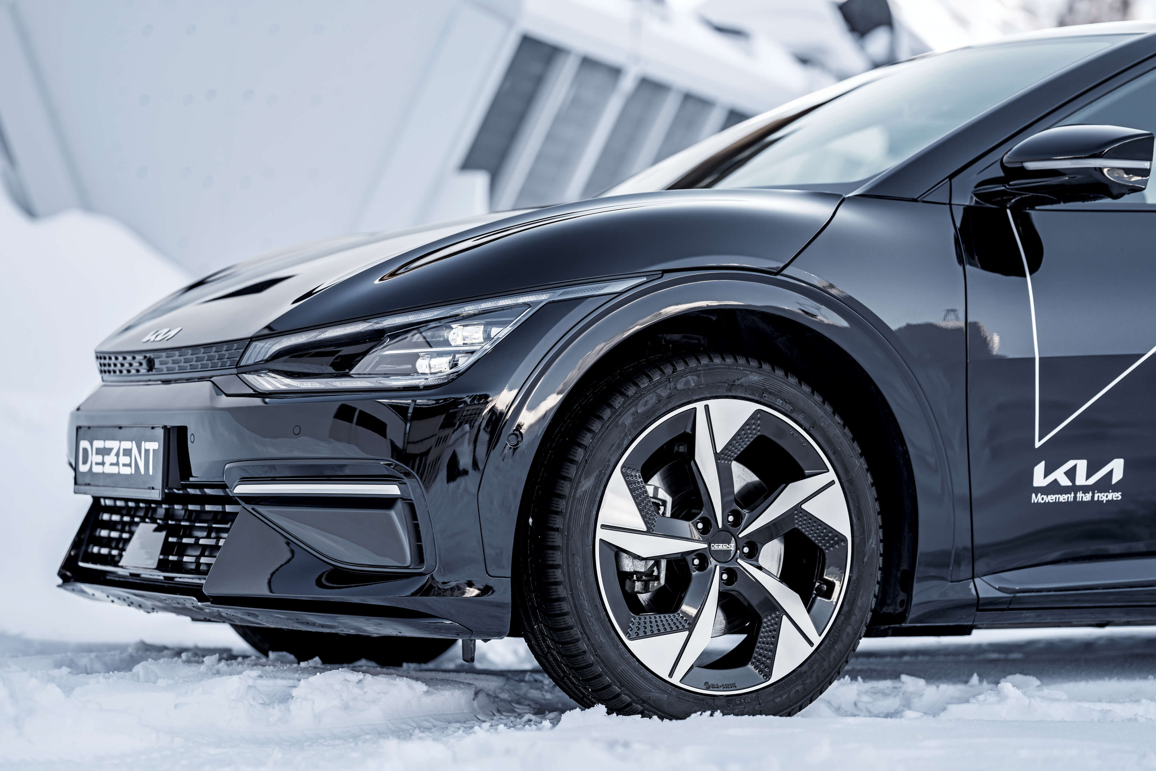 DEZENT AO dark KIA EV6 side