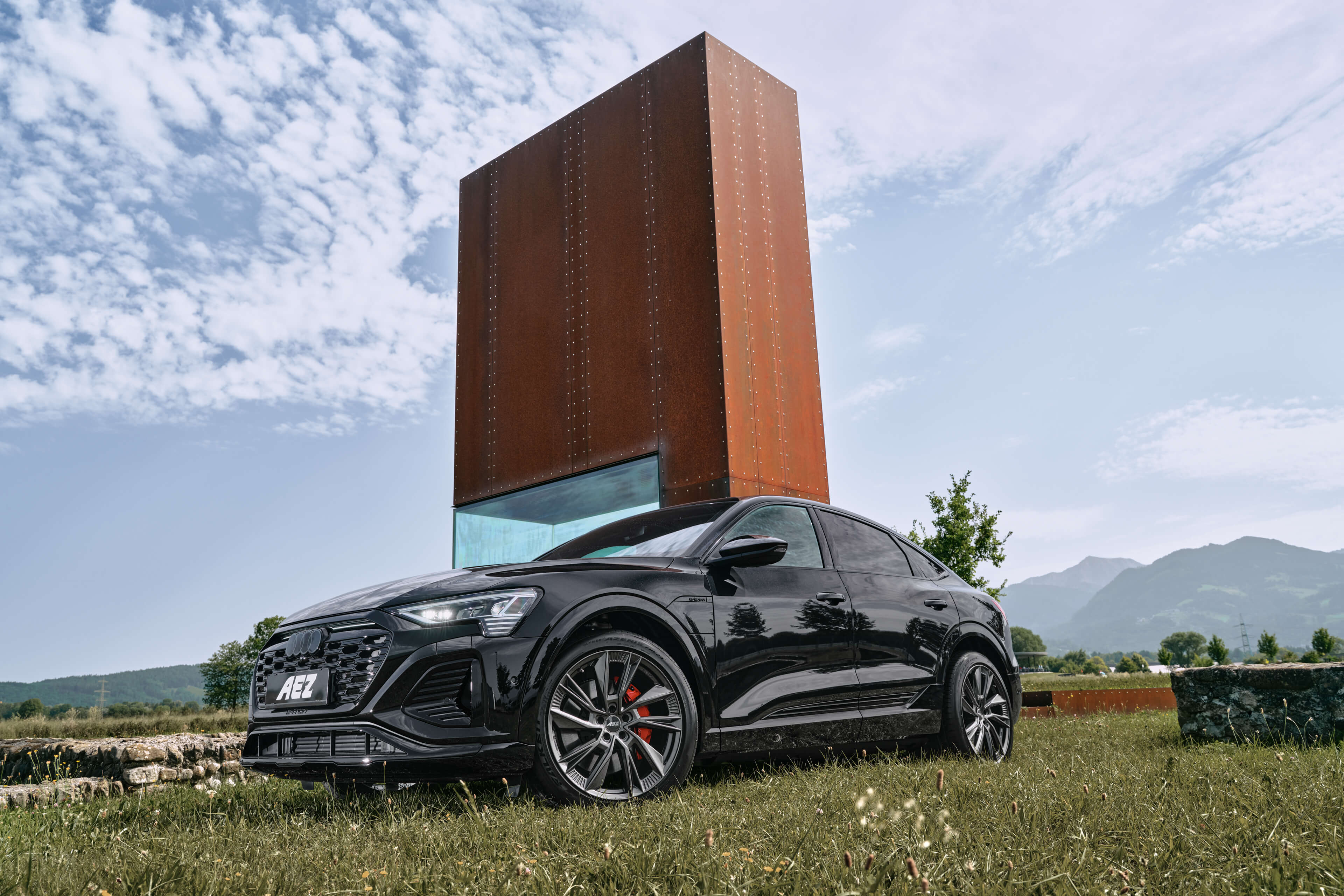 AEZ Havanna grey Audi SQ8 e-tron Frontal