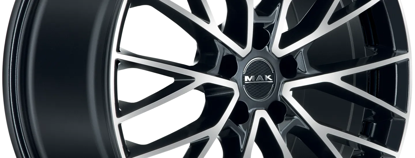 MAK Speciale Black Mirror 3 4