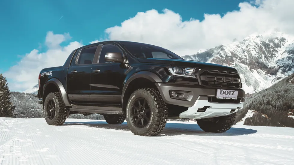 DOTZ Kalahari Black Nissan Navara Imagepic03