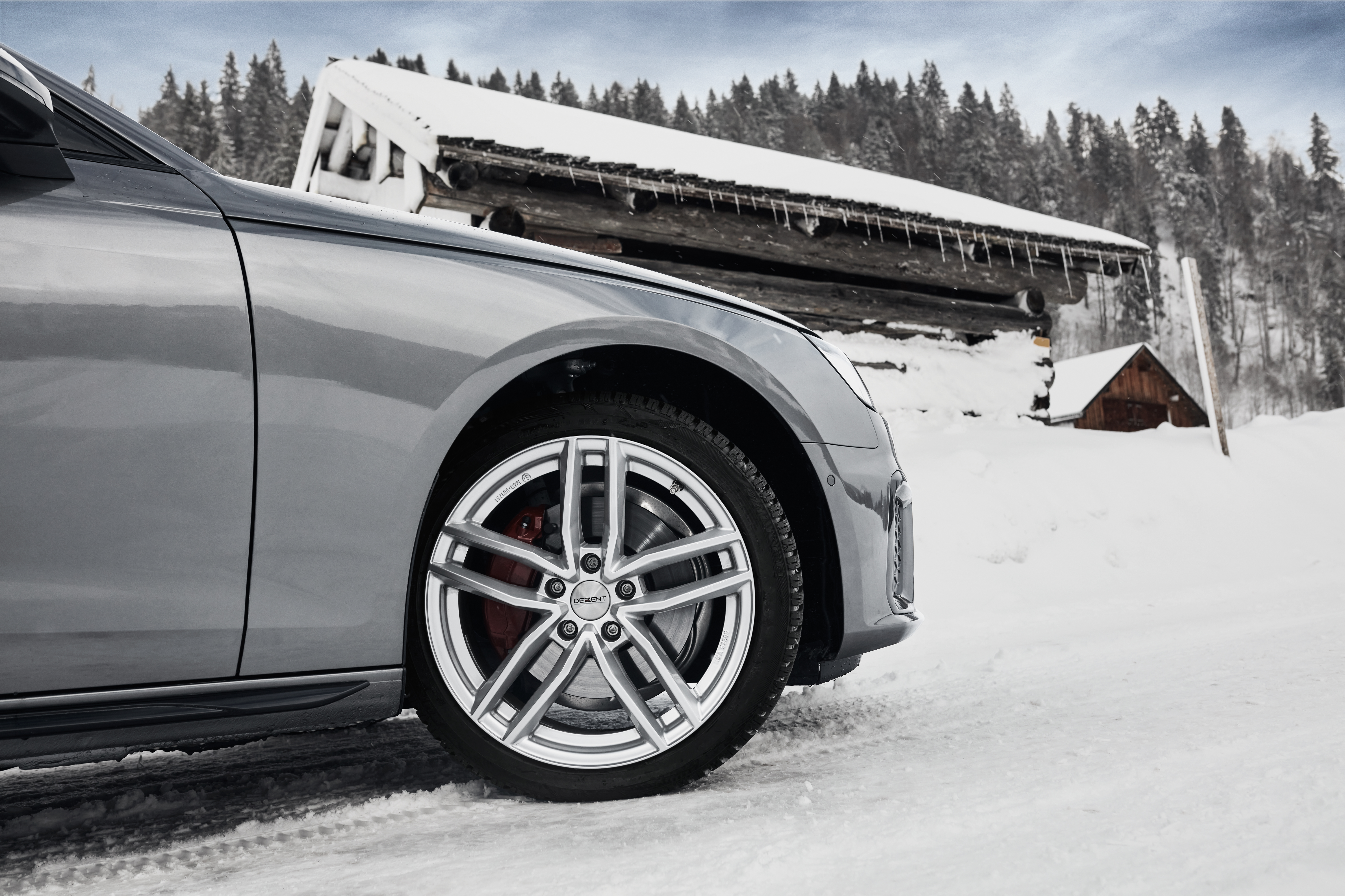 DEZENT TR silver AudiA4 frontal