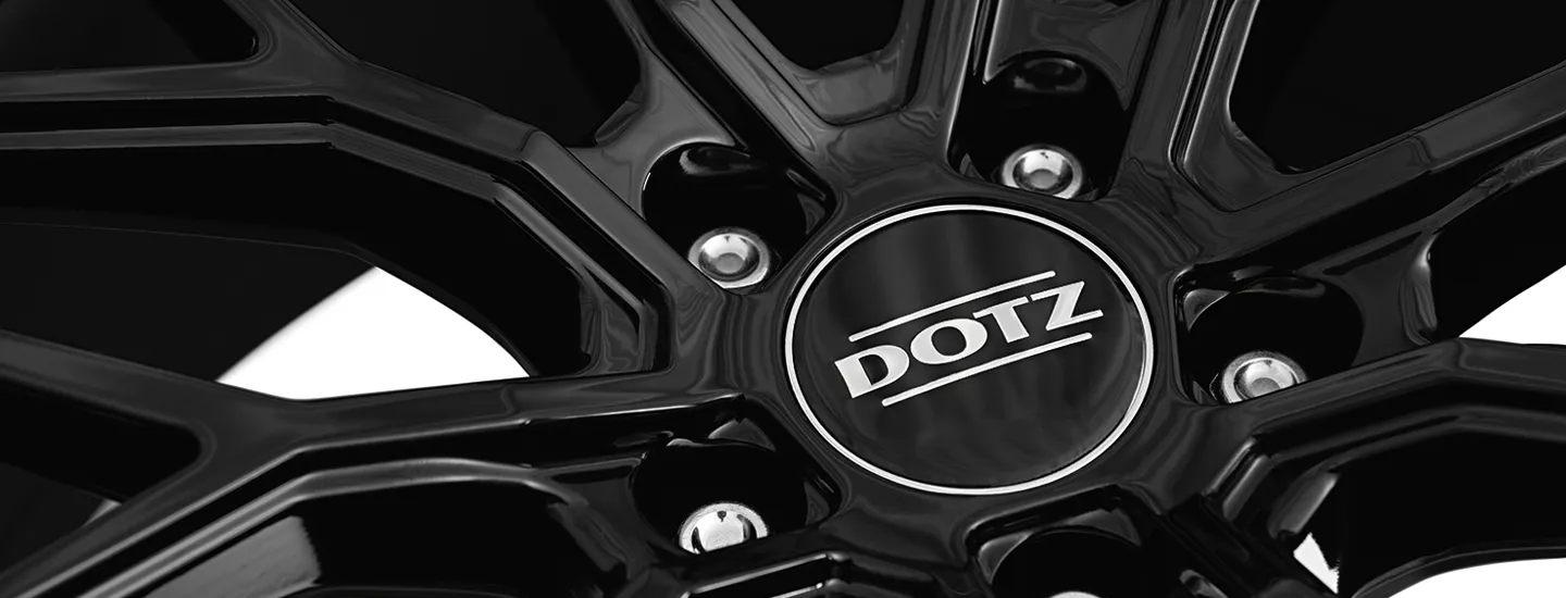 DOTZ Suzuka black detail
