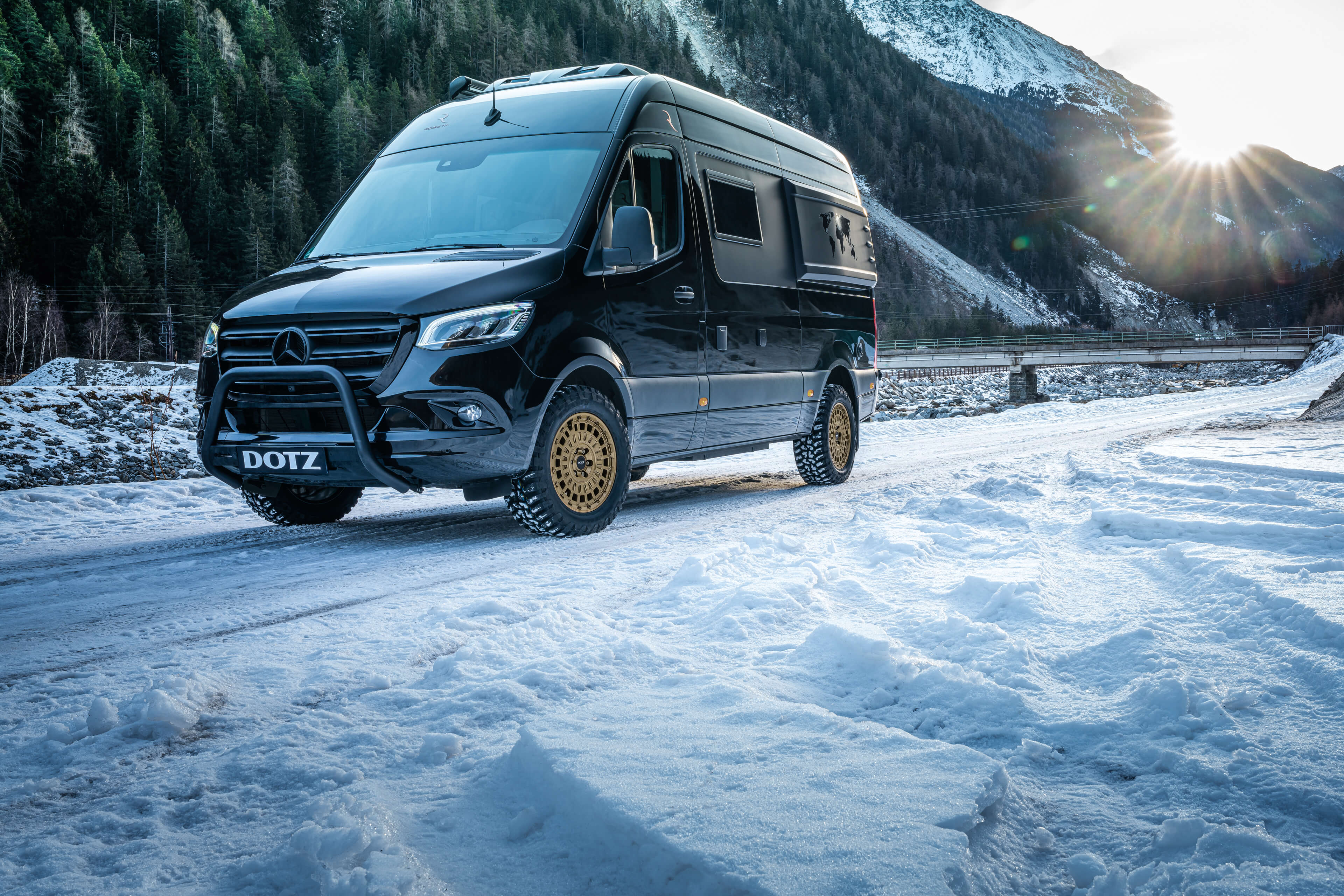 DOTZ 4x4 Talara bronze Mercedes Sprinter front