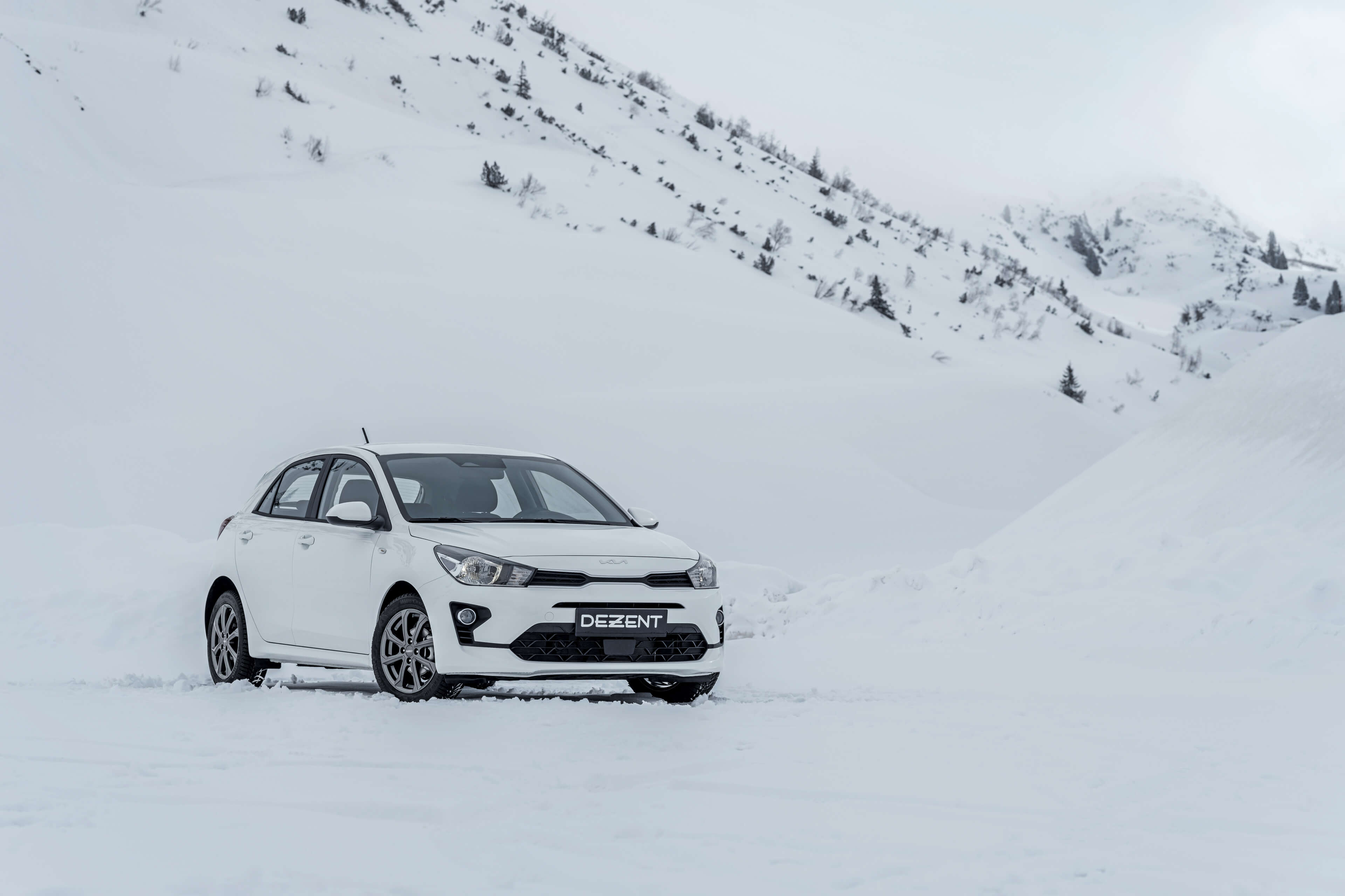 DEZENT KT graphite KIA Rio Front