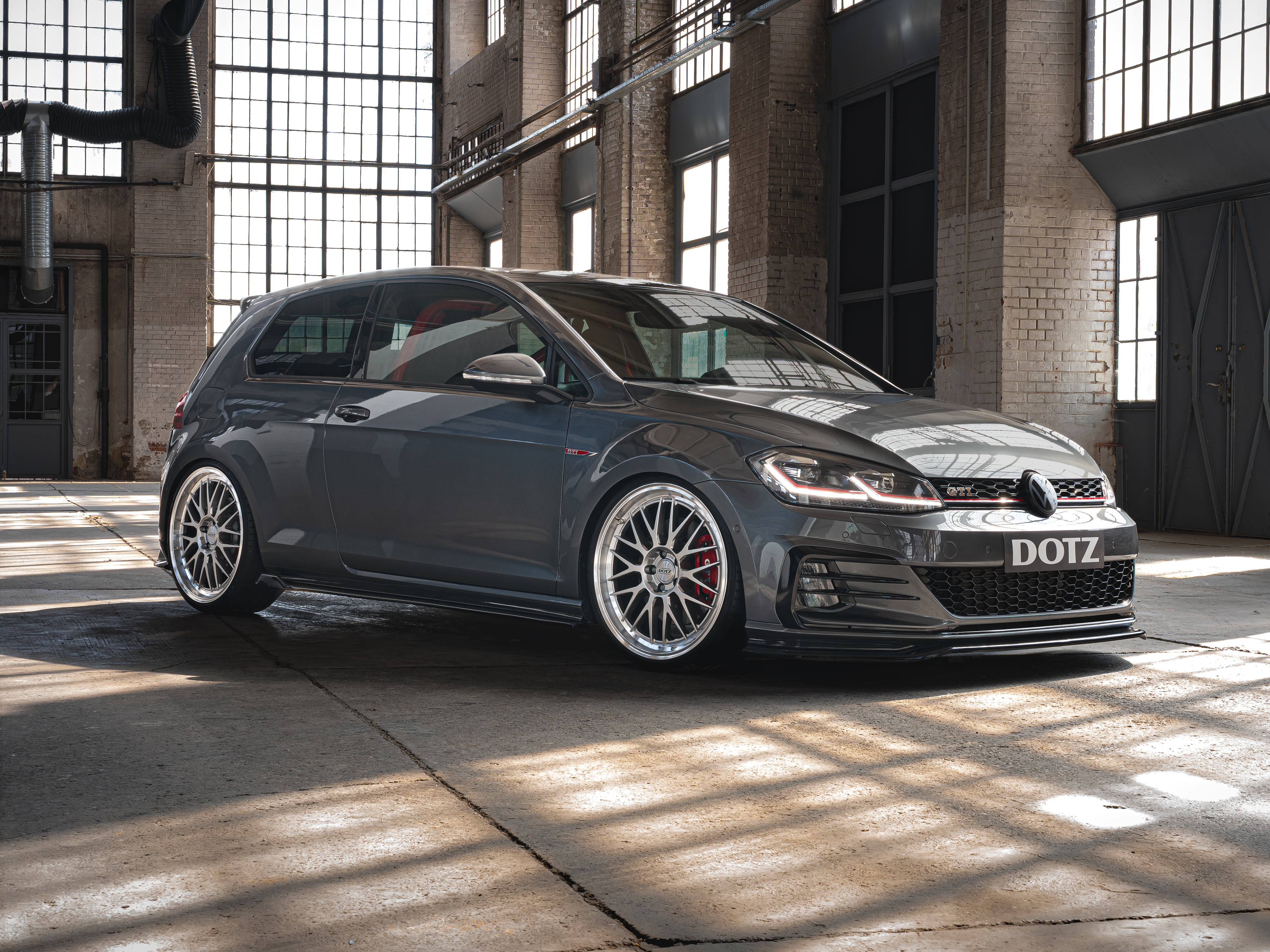 DOTZ Bilbao on VW Golf