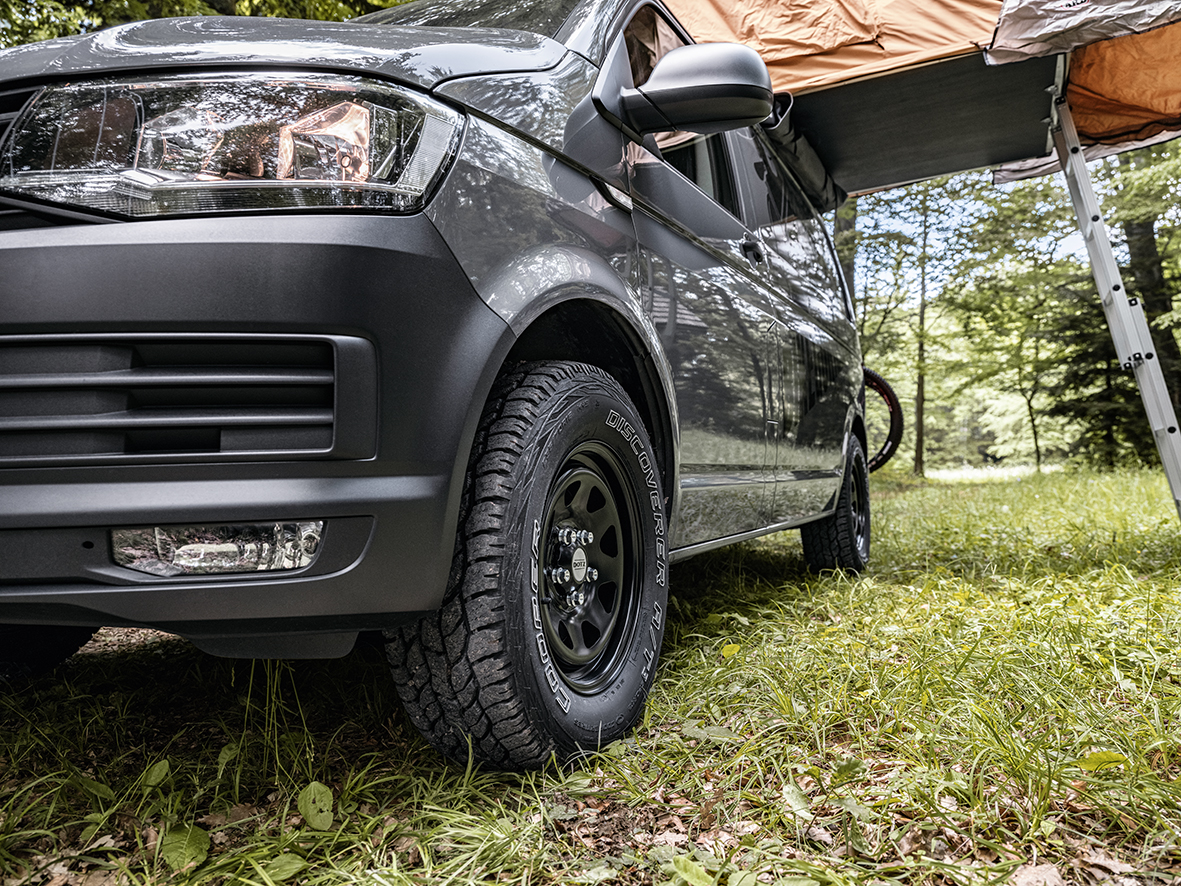 DOTZ 4X4 Dakar Dark Camper VWT6 Imagepic05