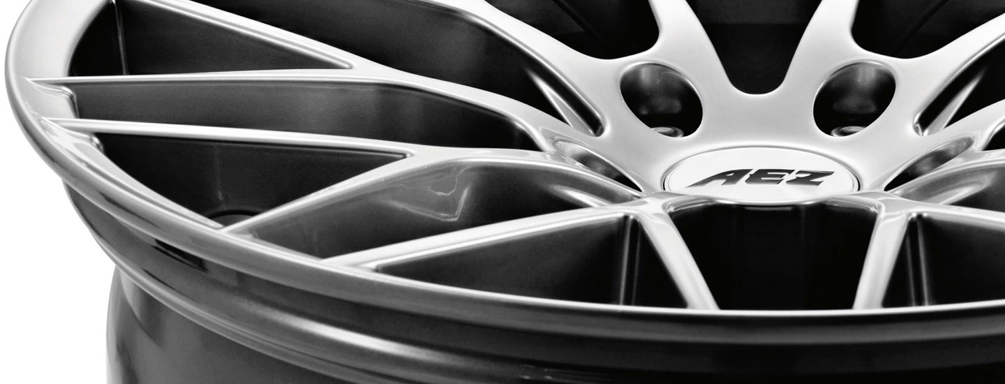 AEZ Antigua high gloss alloy wheel cross-spoke detail front