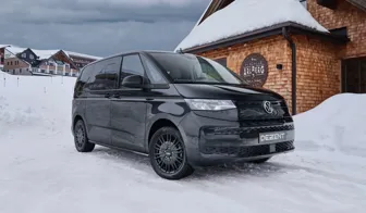 DEZENT KE black VW T7 frontal
