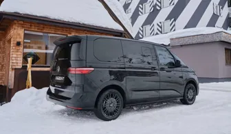 DEZENT KE black VW T7 rear