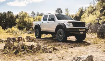 DOTZ 4x4 Kalahari black Nissan Navara frontal