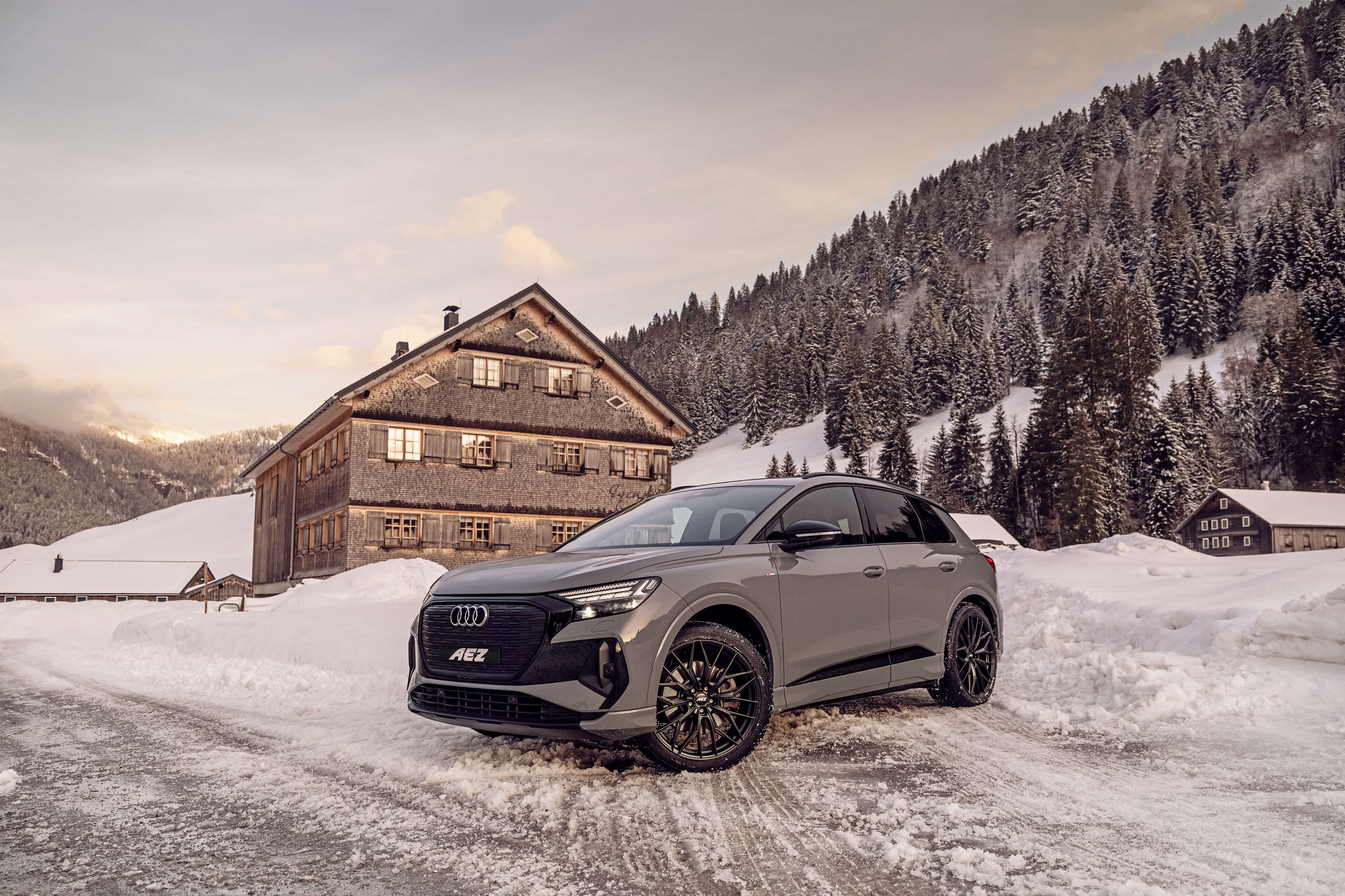 AEZ Porto black Audi Q4 e-tron front