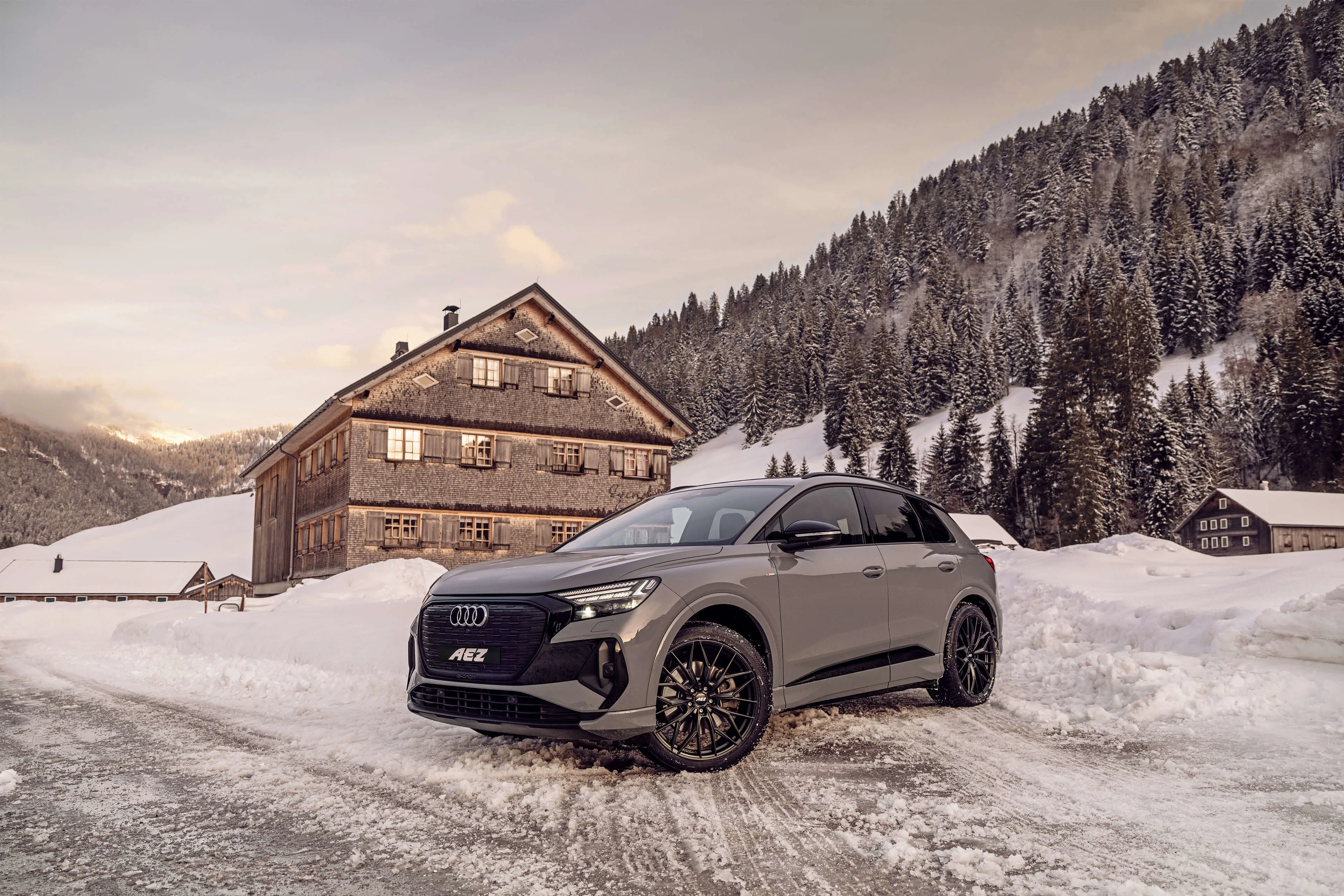 AEZ Porto black Audi Q4 e-tron front