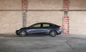 AEZ Steam Tesla Model 3
