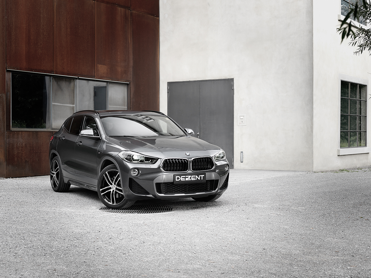 DEZENT TZ dark felni BMW 2 technikailag tökéletesen passzol