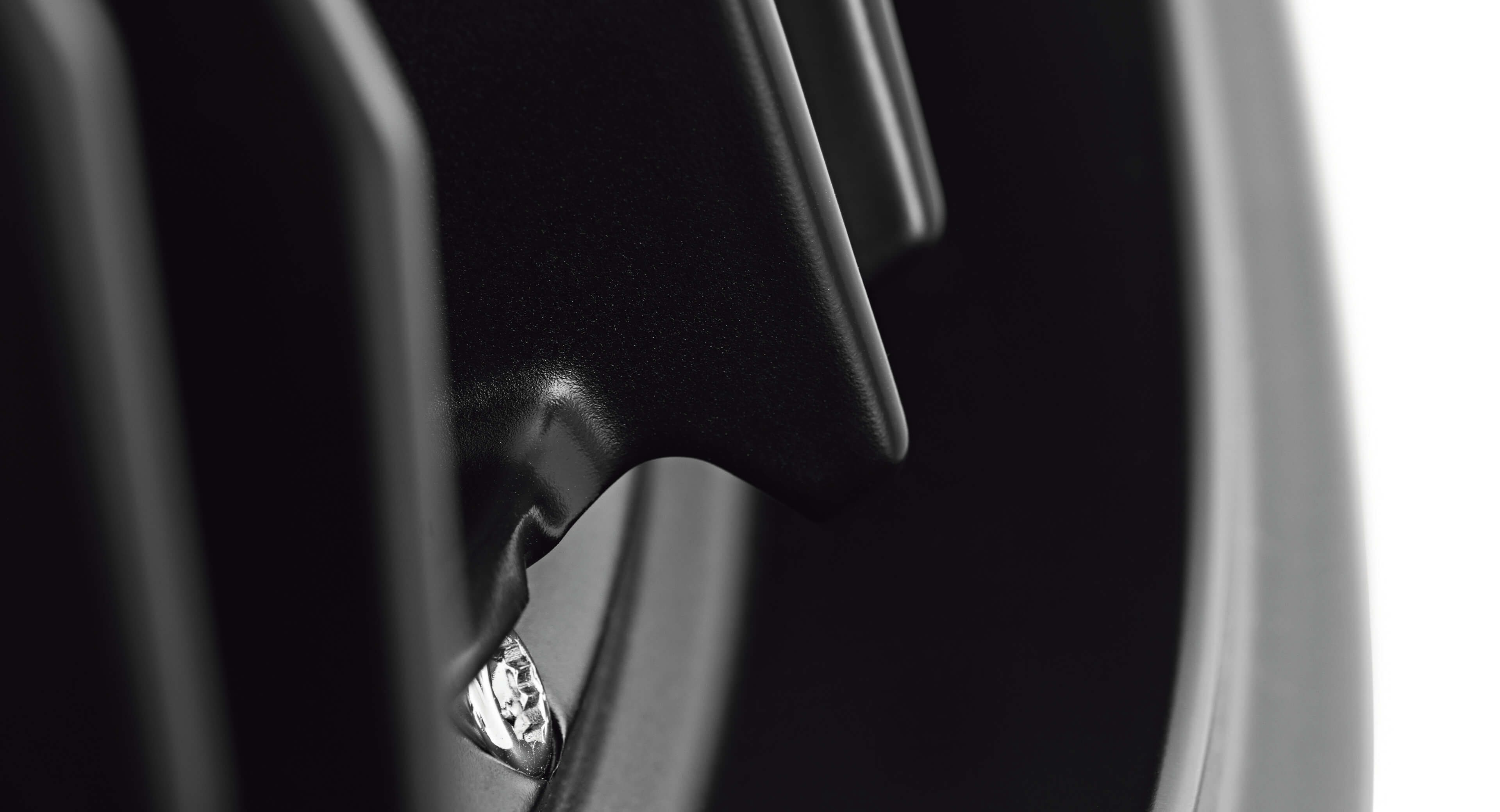 DOTZ Revvo black detail