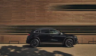 AEZ Berlin black Mercedes EQA Seite
