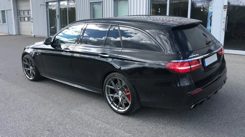 Mercedes LND R11 Forged 01