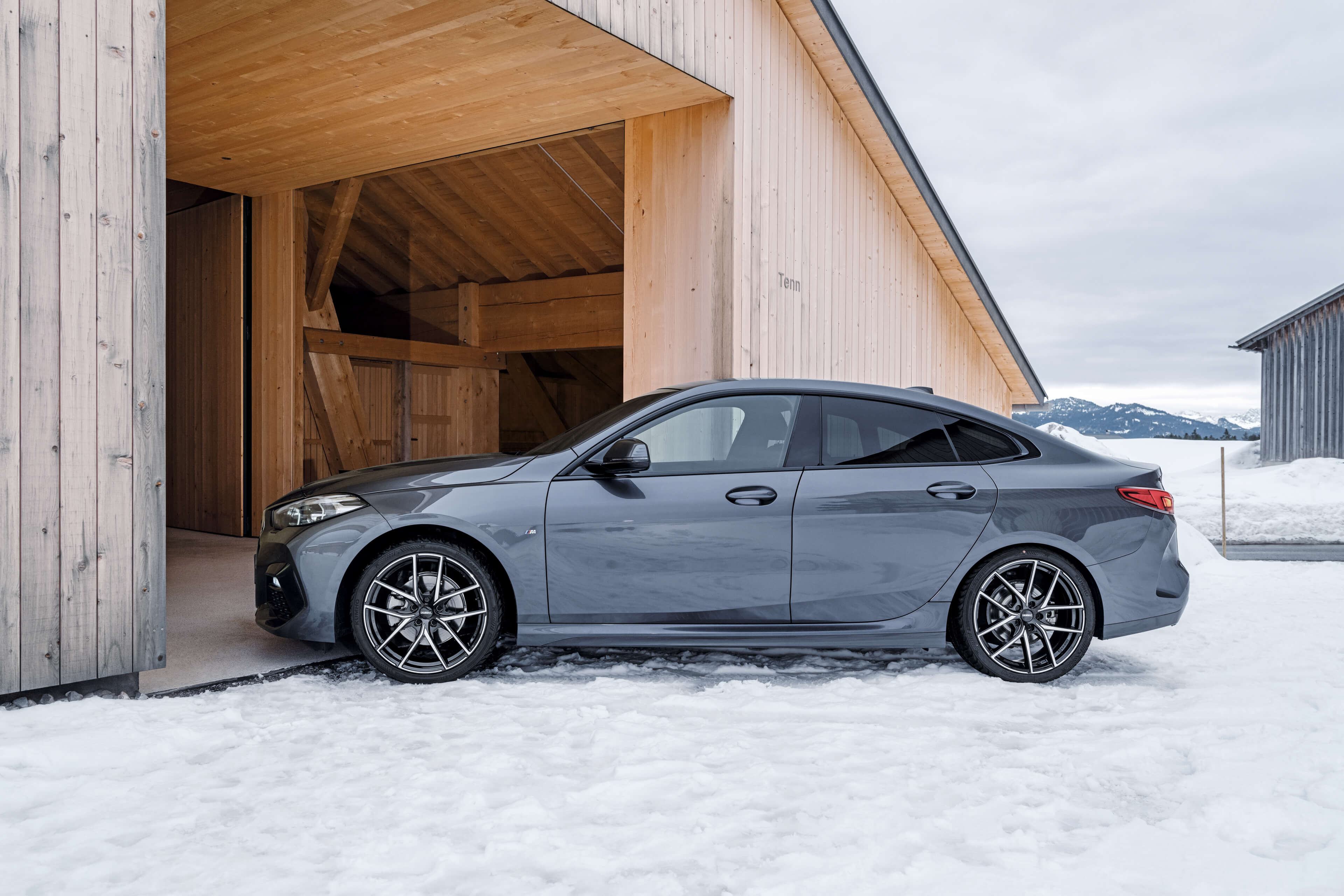 DEZENT TO dark BMW2 Seite