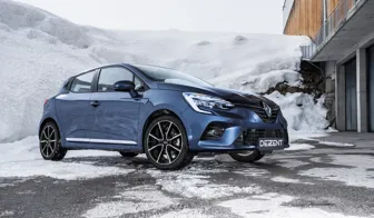 DEZENT TN Dark Renault Clio Winterpic01