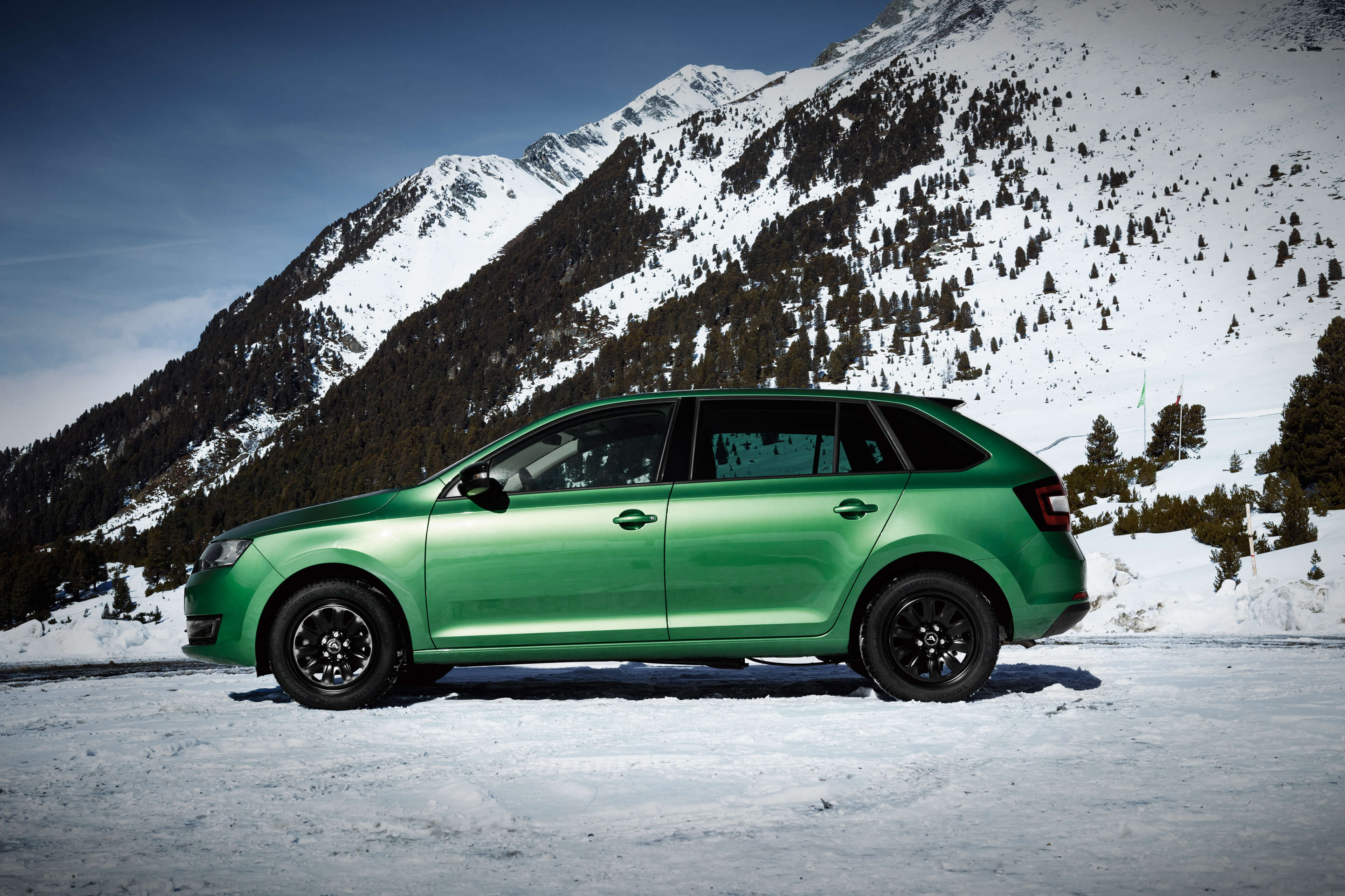 ALCAR hybrid wheel 01 black Skoda Rapid side