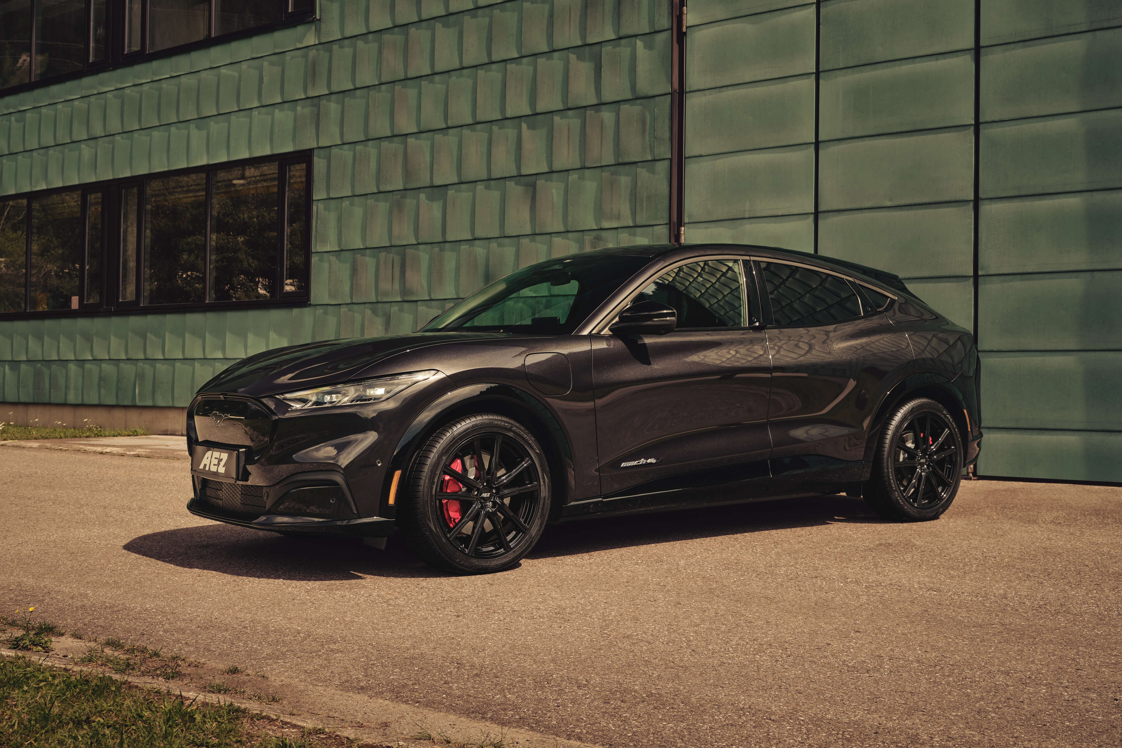 AEZ Montreal black Mustang Mach E front
