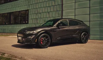 AEZ Montreal black Mustang Mach E Frontal