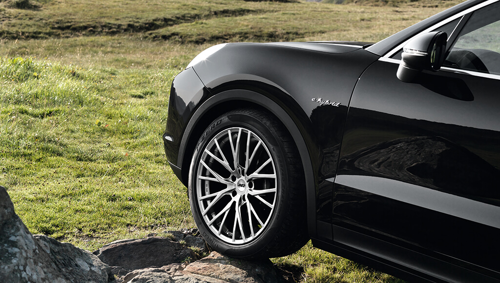 AEZ Panama high gloss Porsche Cayenne side