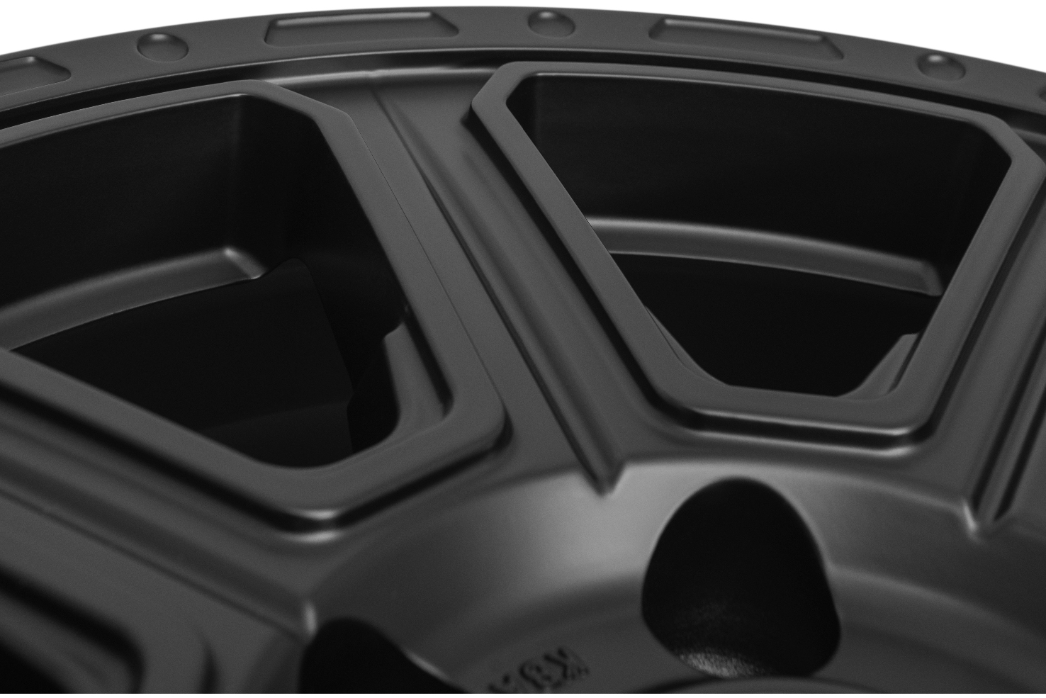 DOTZ 4X4 Kalahari Black Detail