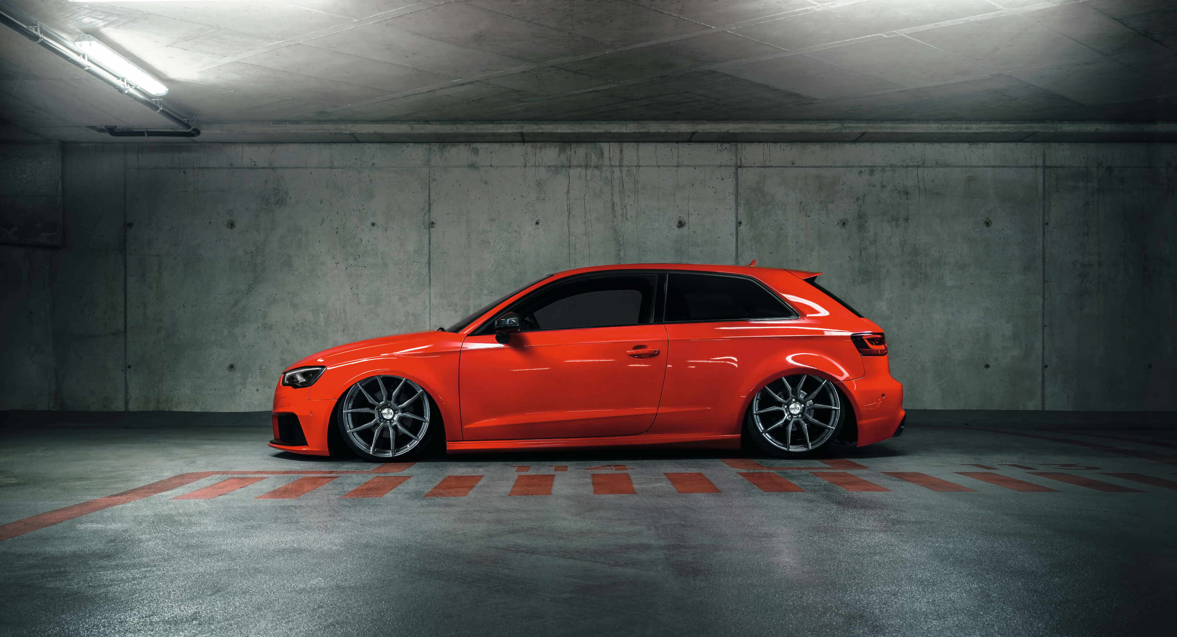 DOTZ Misano grey alloy wheel AUDI A3 sideview