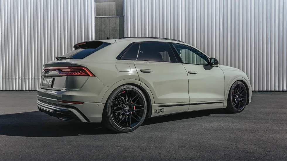 DOTZ Longbeach Black Audi Q8 Contentpic 03