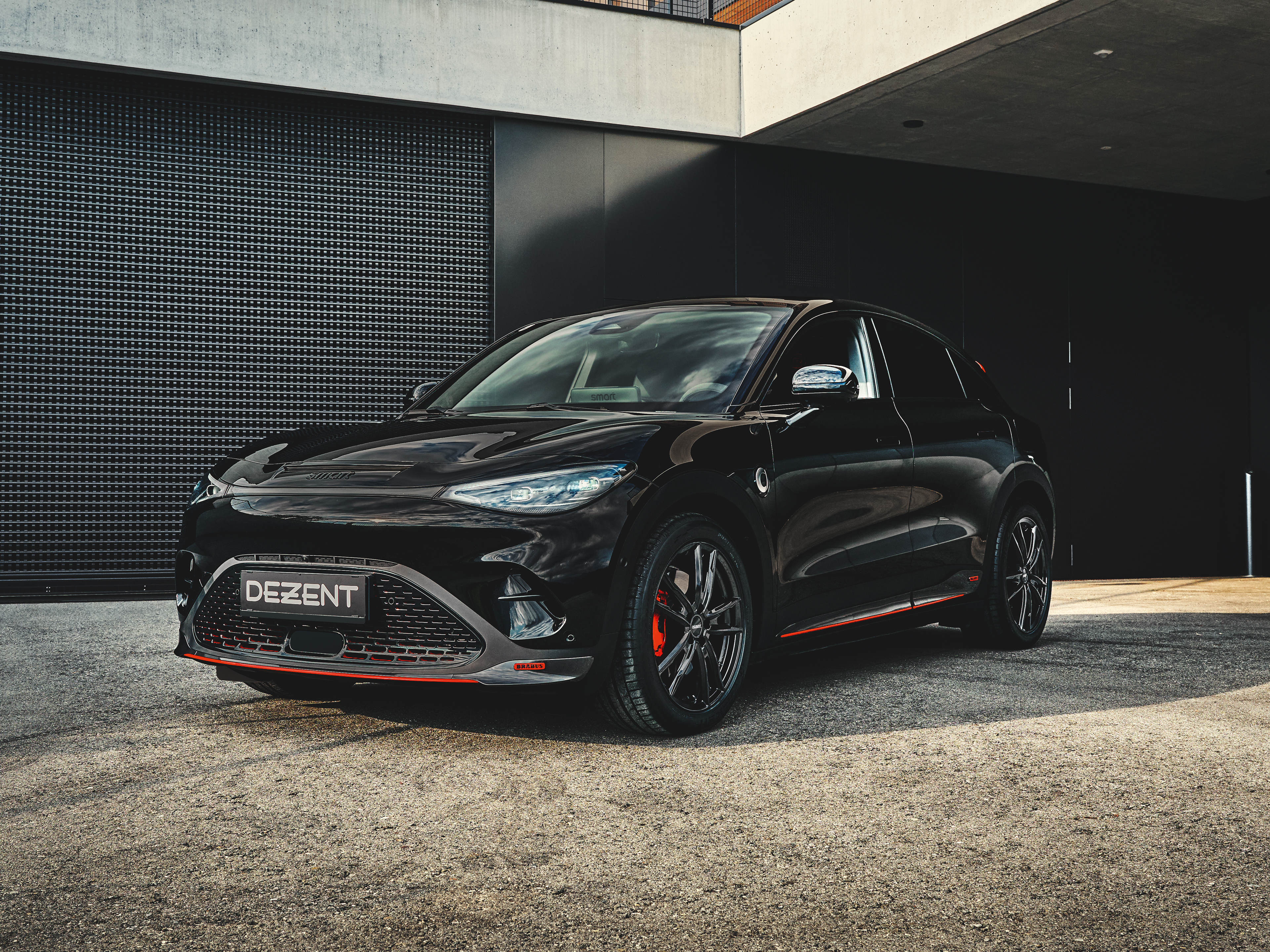 DEZENT KF Black alloy wheel on Smart #3