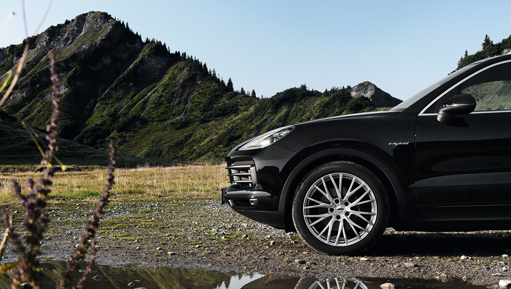 AEZ Panama high gloss Porsche Cayenne side