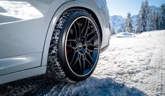 DOTZ LongBeach dark BMW X4 close up