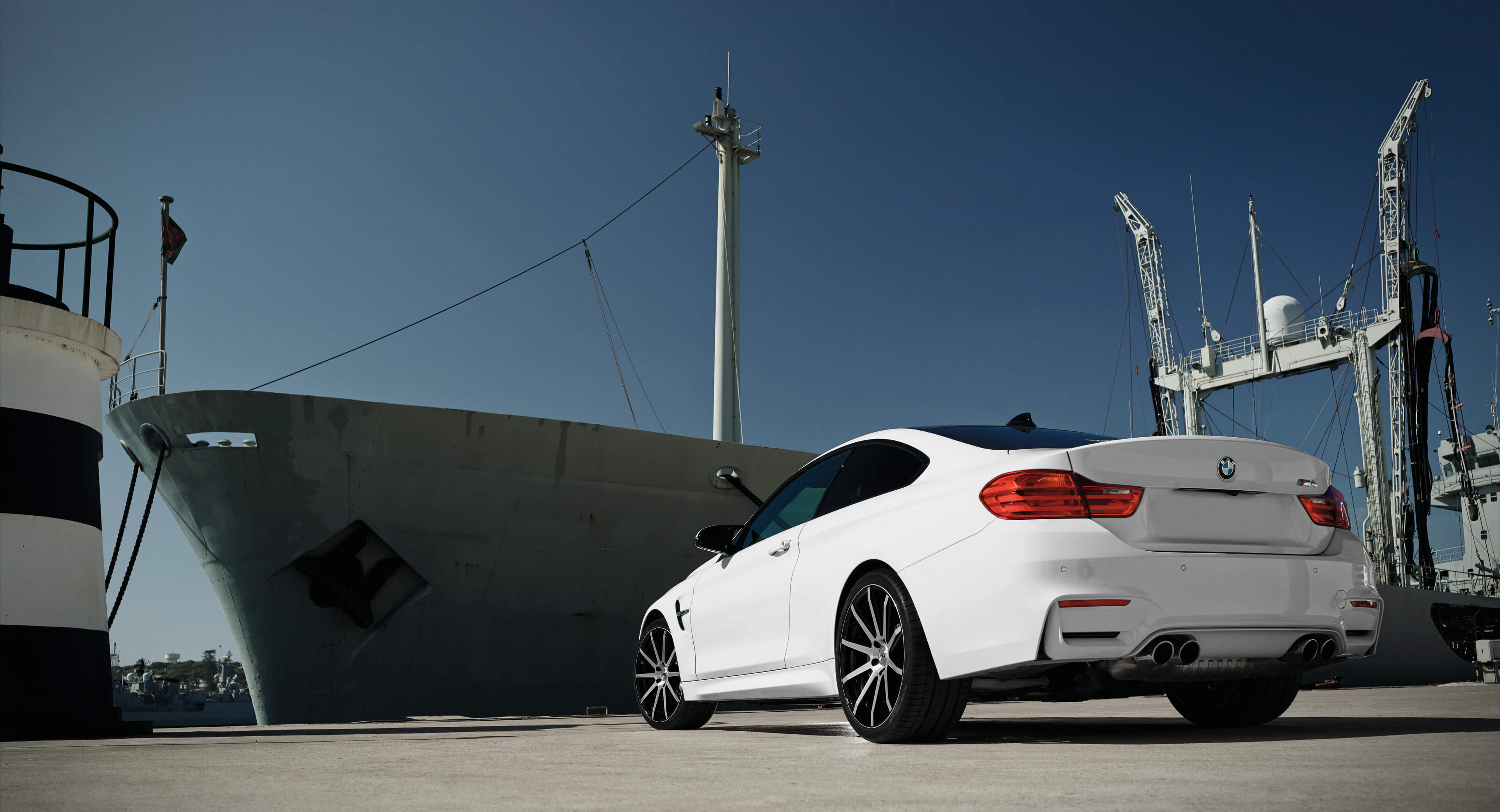 AEZ Straight alloy wheel multi-spoke BMW M4