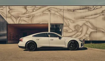 AEZ Alaska black Audi E Tron GT side summer