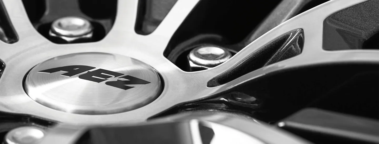 AEZ Kaiman dark detail polished spokes