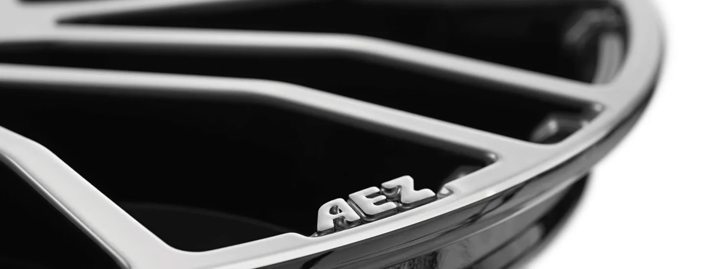 AEZ Strike alloy wheel 10-double spokes front ploshing