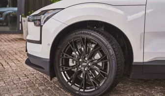 AEZ Toronto black Volvo EX30 detail