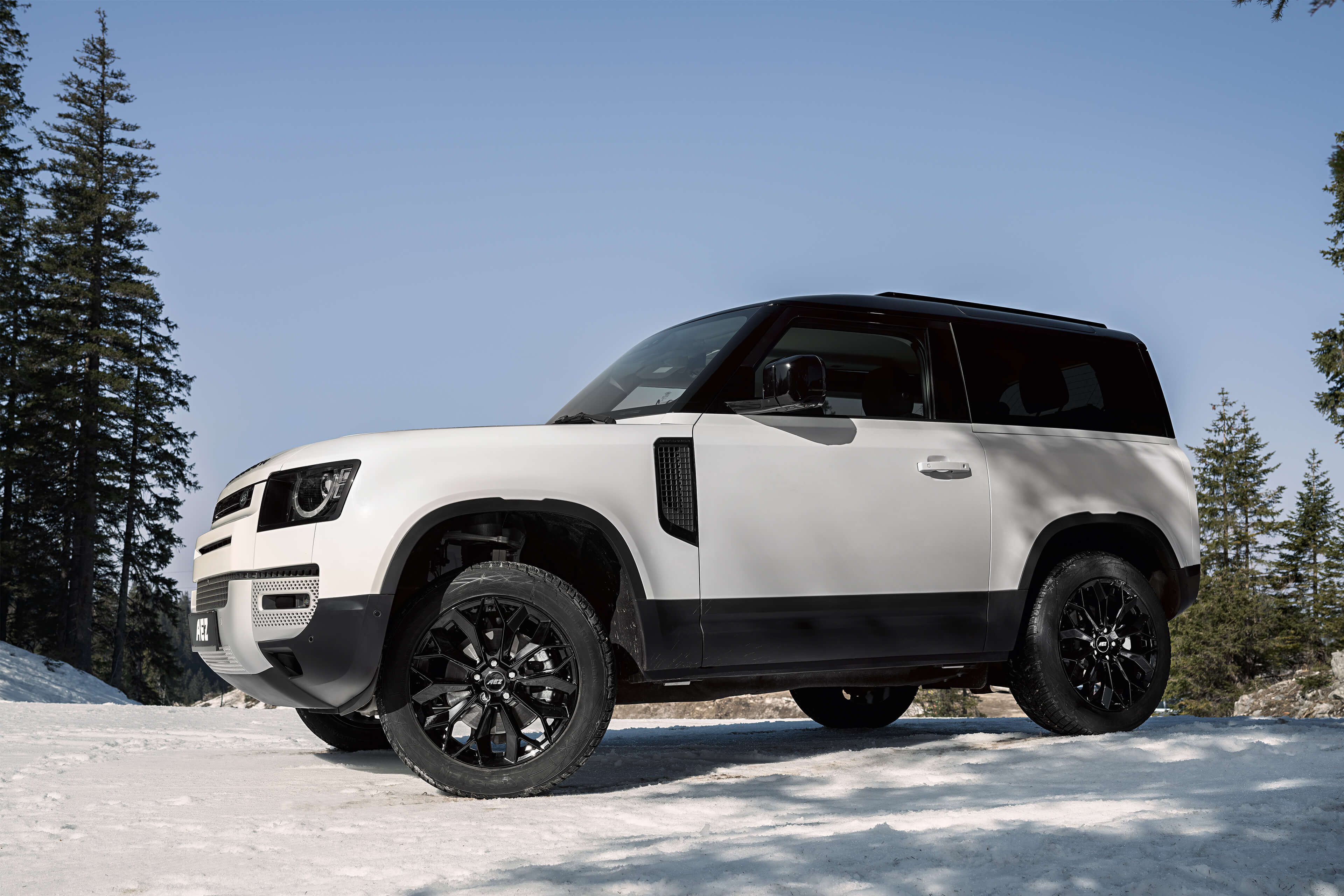 AEZ Leipzig black LandRover Defender side