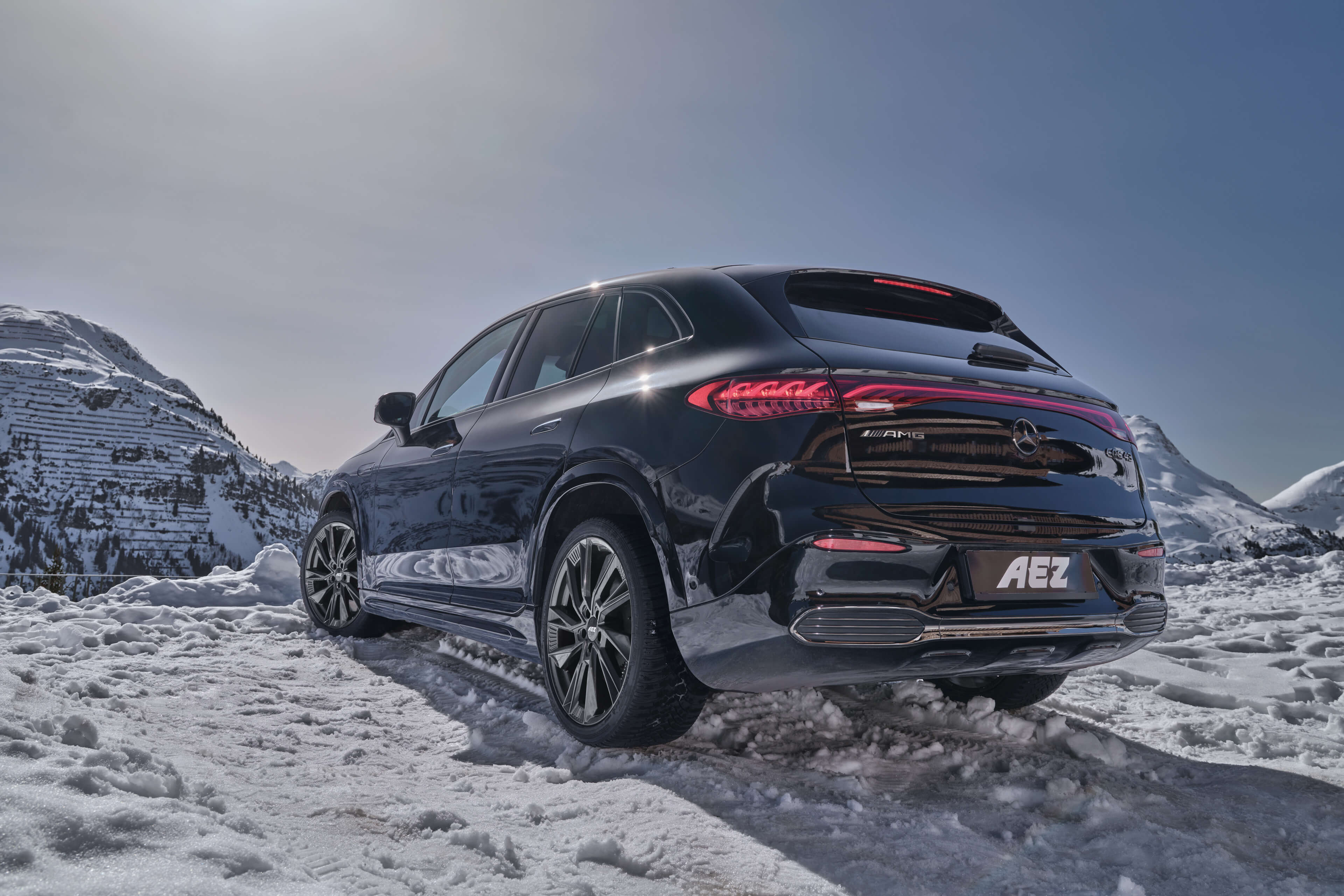 AEZ Havanna grey Mercedes EQE Heck