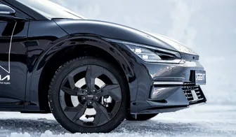 DEZENT AO black KIA EV6 Seite