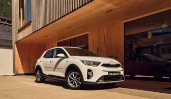DEZENT KT dark Kia Stonic front
