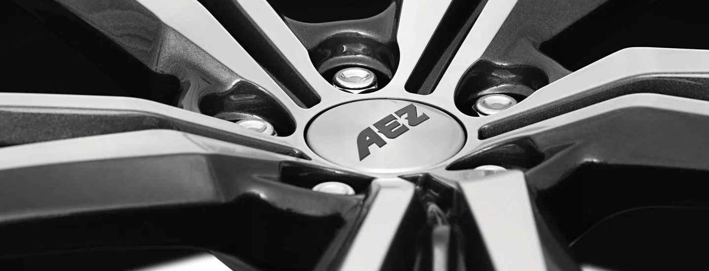 AEZ North dark detail 3 front polished