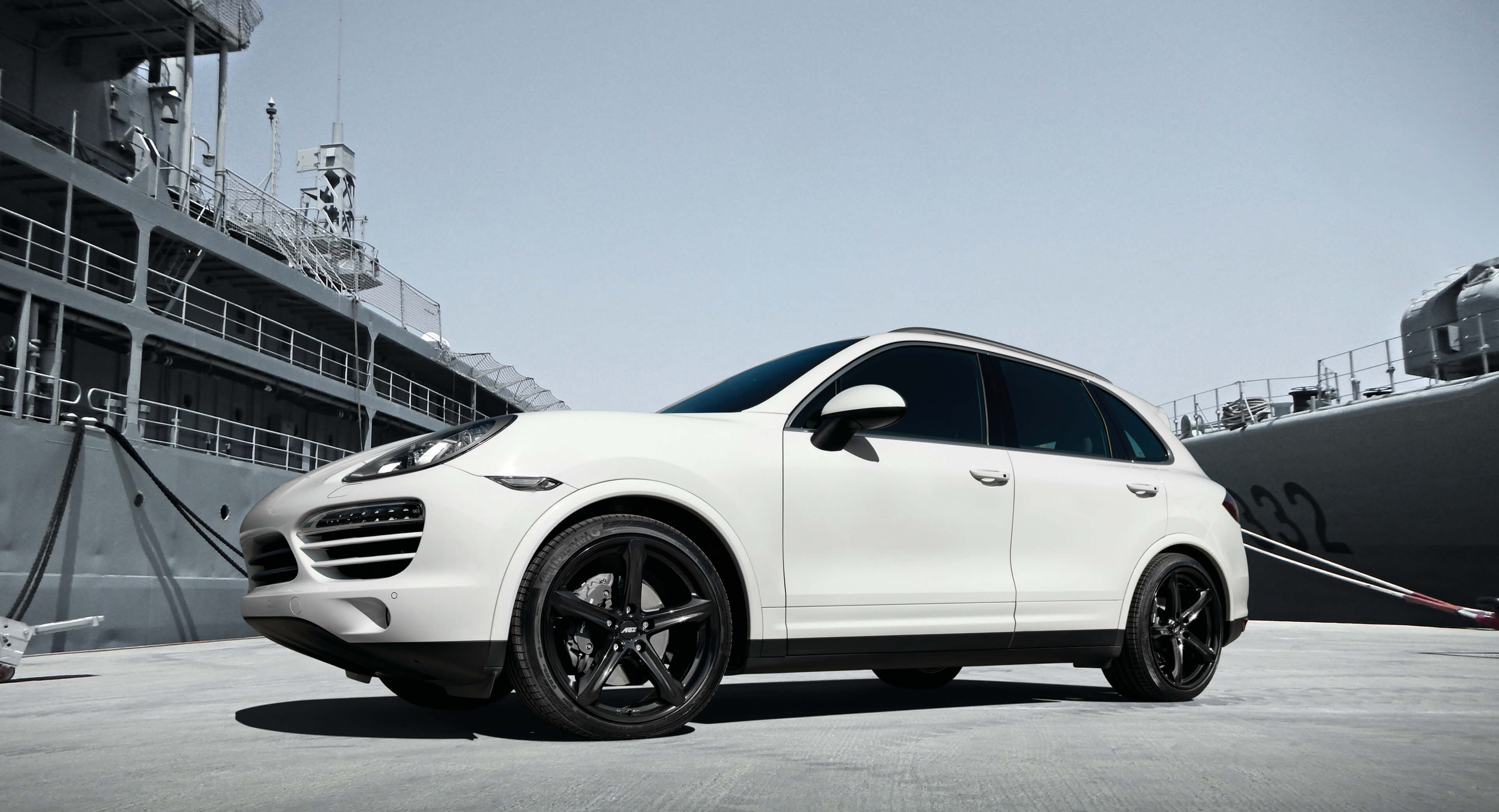 AEZ Yacht dark SUV alloy wheel five-spoke Porsche Cayenne