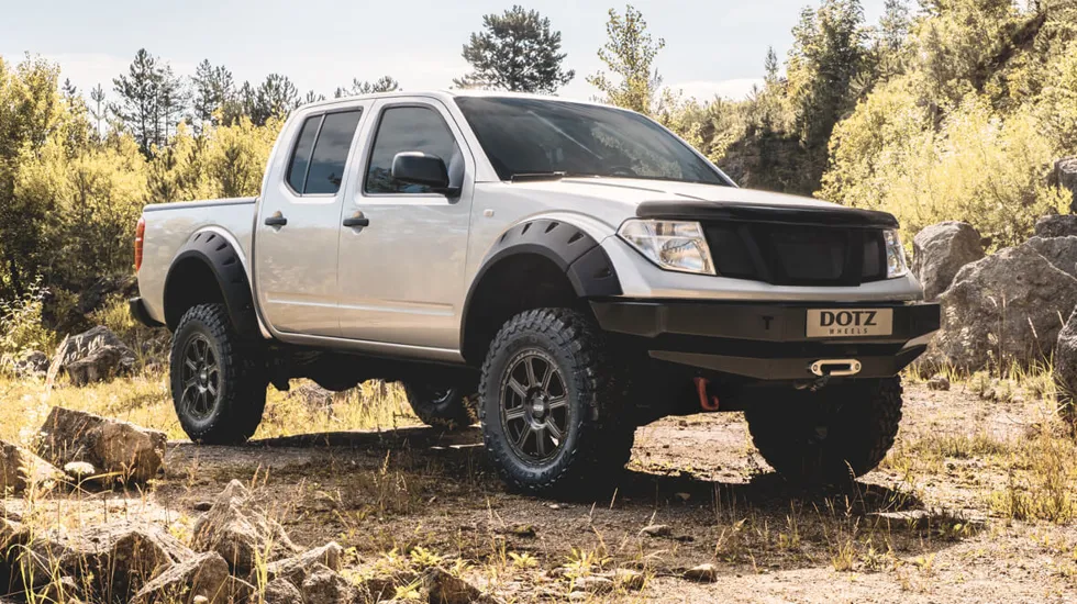 DOTZ Kalahari Black Nissan Navara Imagepic06