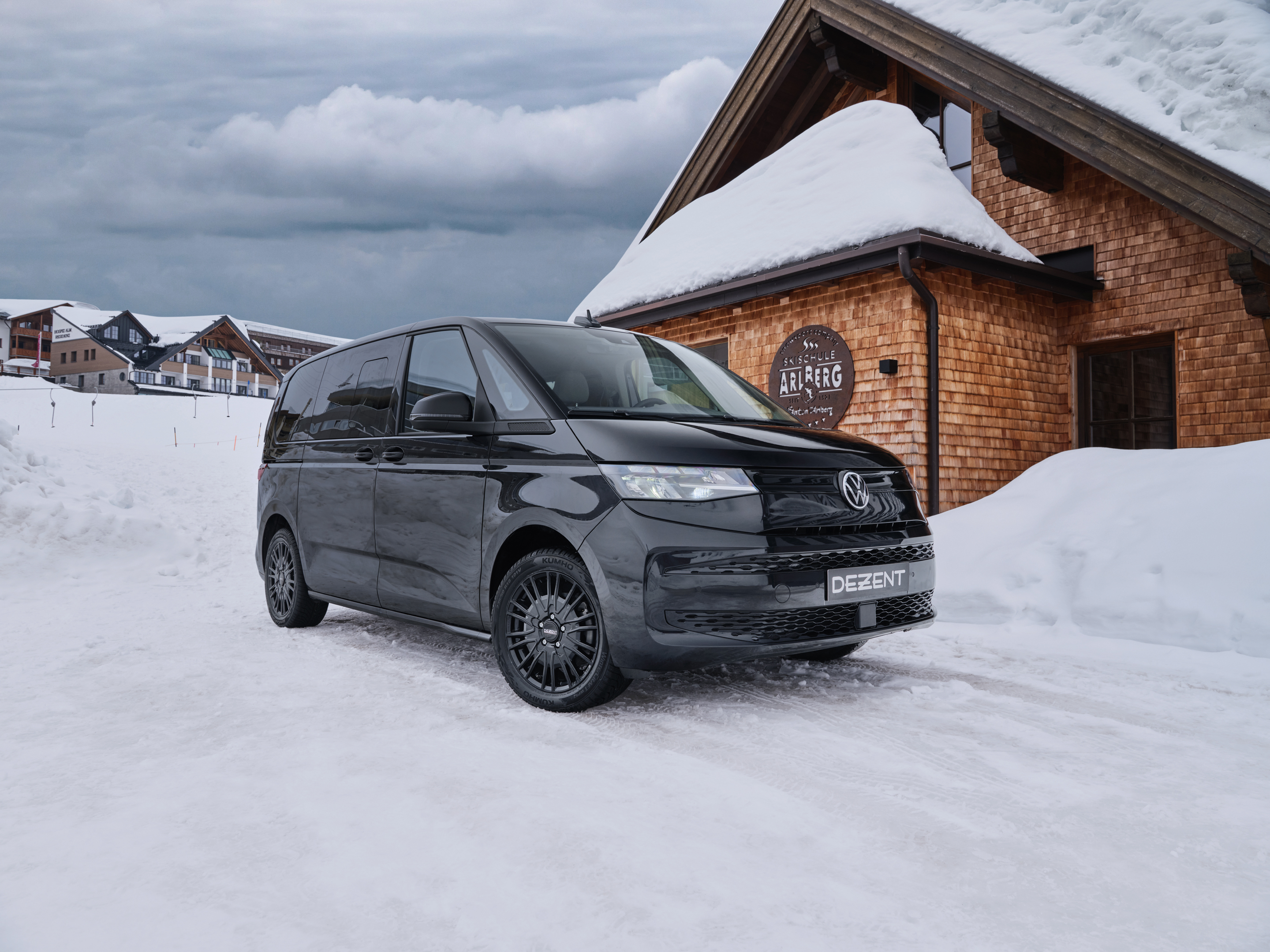 DEZENT KE Black VW T7 Winterpic01