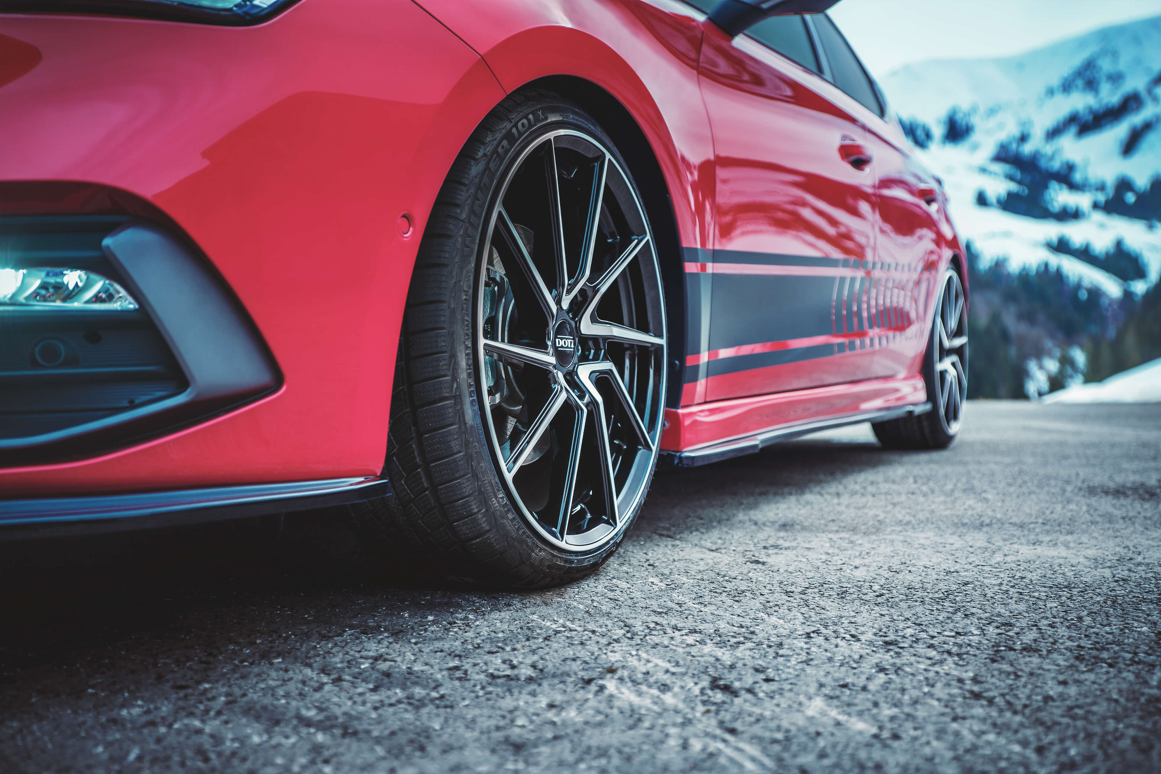 DOTZ Spa dark Seat Leon frontal