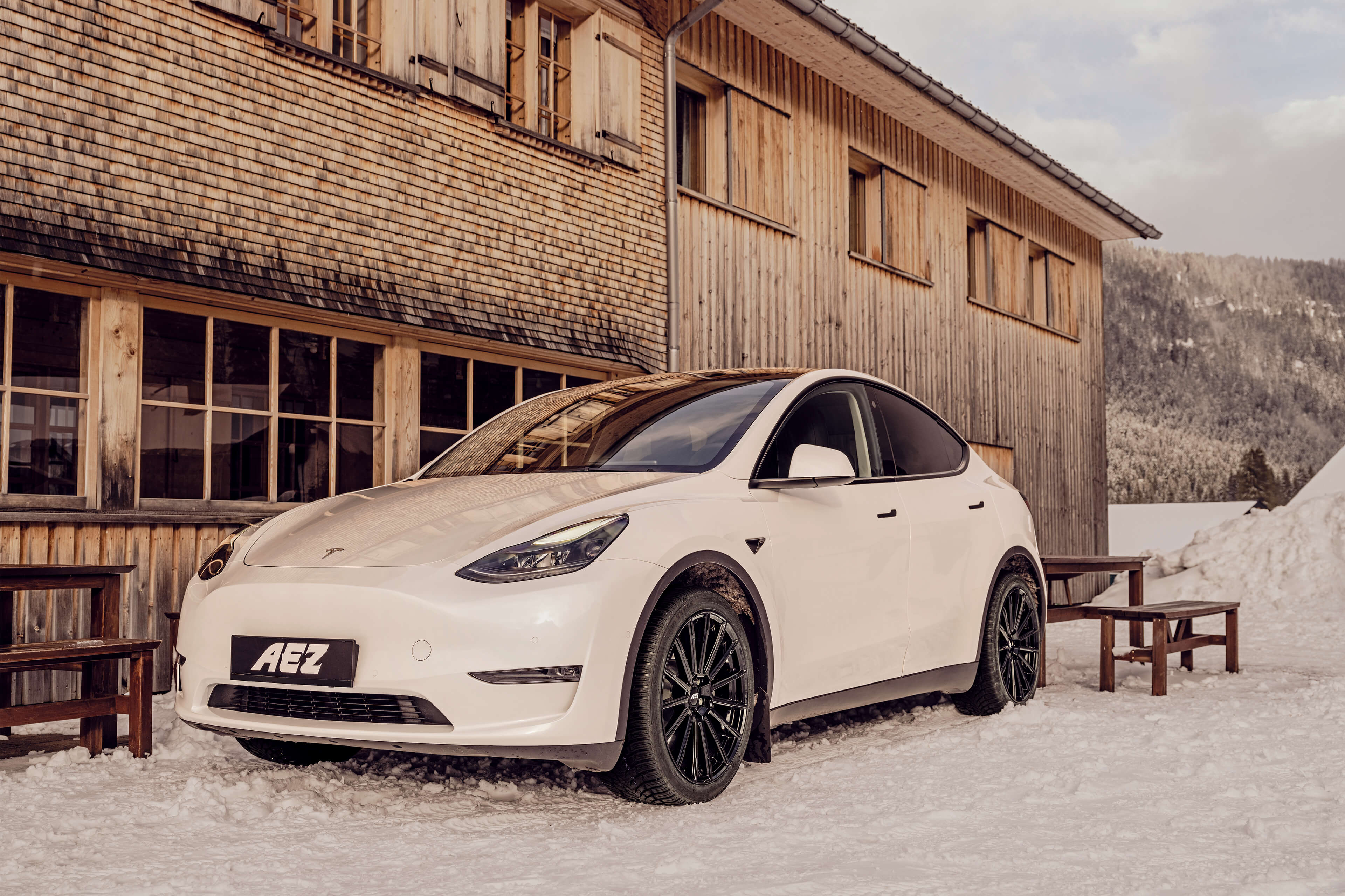 AEZ Atlanta black Tesla Model Y Front